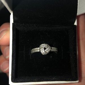 Shimmering Knot Pandora Ring